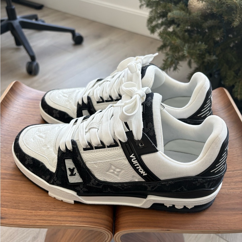 Louis Vuitton Black and White Sneakers - Picture 1 of 5